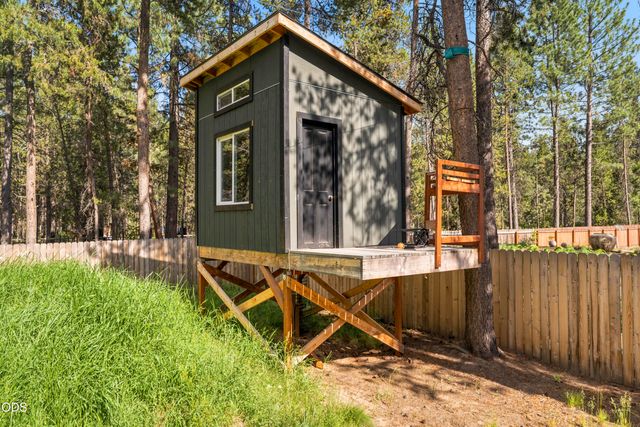 17169 Kingsburg Road, Bend, OR 97707