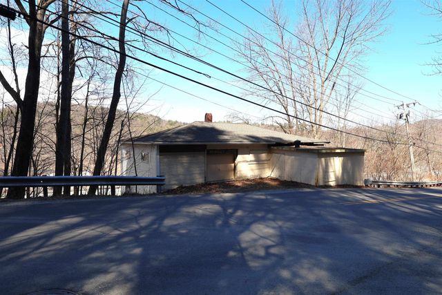 568 North Main Street, Hartford, VT 05001