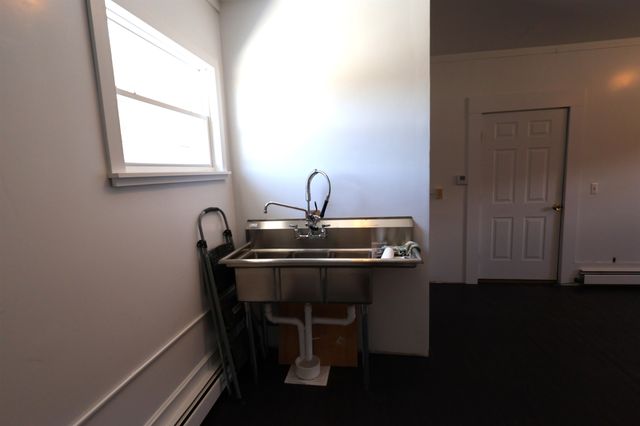 568 North Main Street, Hartford, VT 05001