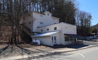 568 North Main Street, Hartford, VT 05001