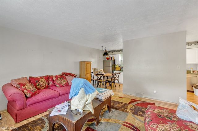 5707 Vickie Lane, Bedford Heights, OH 44146