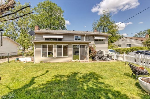 5707 Vickie Lane, Bedford Heights, OH 44146