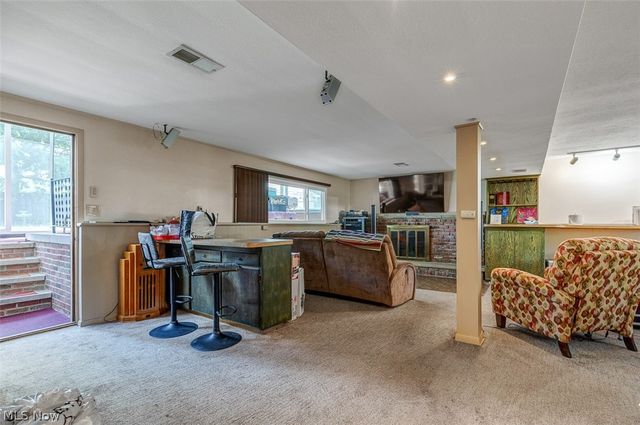 5707 Vickie Lane, Bedford Heights, OH 44146