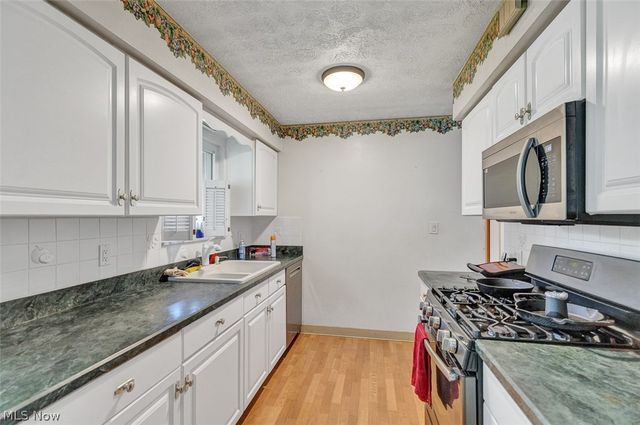 5707 Vickie Lane, Bedford Heights, OH 44146