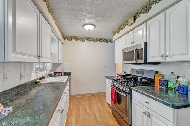 5707 Vickie Lane, Bedford Heights, OH 44146