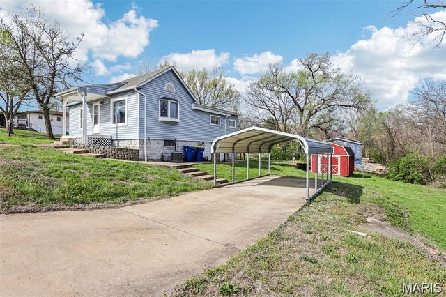 700 Lovett Street, De Soto, MO 63020
