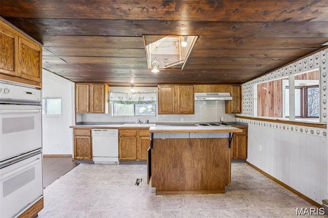 700 Lovett Street, De Soto, MO 63020