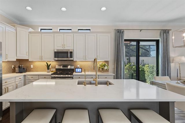 10619 GLENCORSE TERRACE, Bradenton, FL 34211