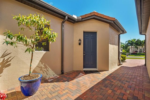 10619 GLENCORSE TERRACE, Bradenton, FL 34211