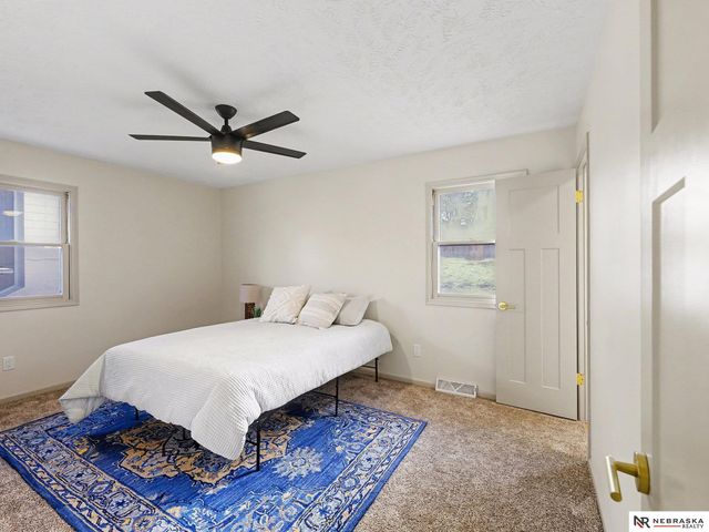 3507 Lynnwood Drive, Bellevue, NE 68123