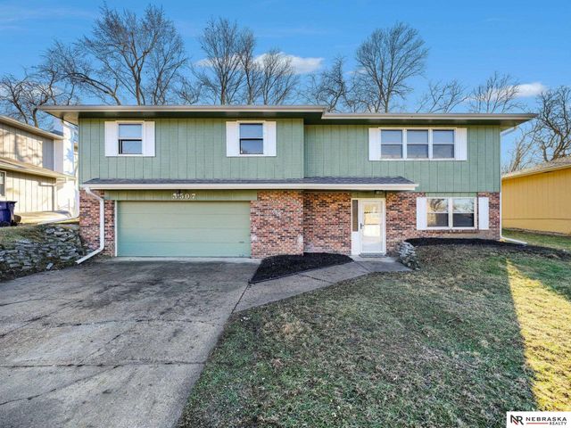 3507 Lynnwood Drive, Bellevue, NE 68123