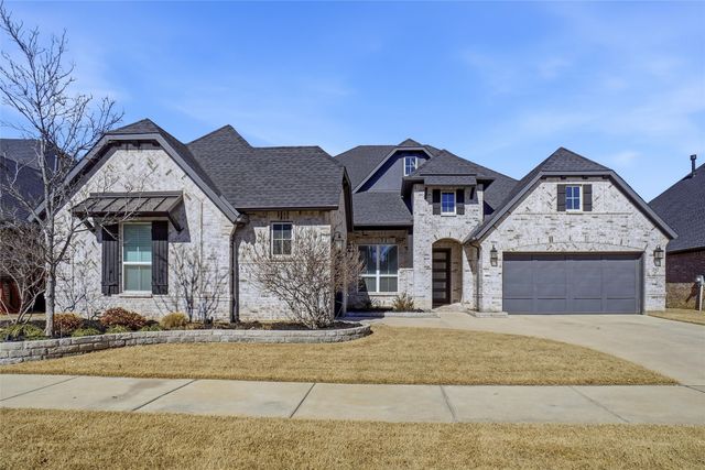 297 Waters Edge Drive, Argyle, TX 76226