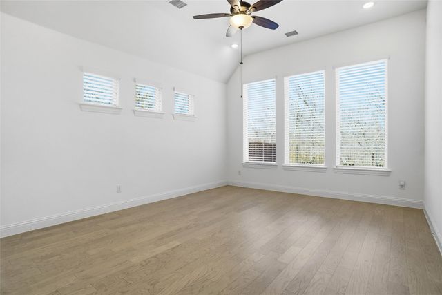 297 Waters Edge Drive, Argyle, TX 76226