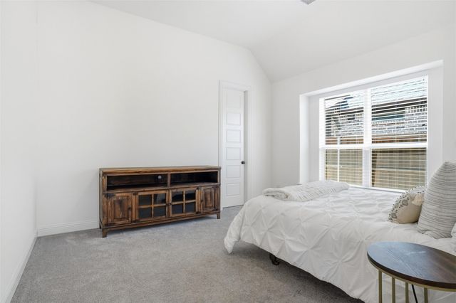 297 Waters Edge Drive, Argyle, TX 76226