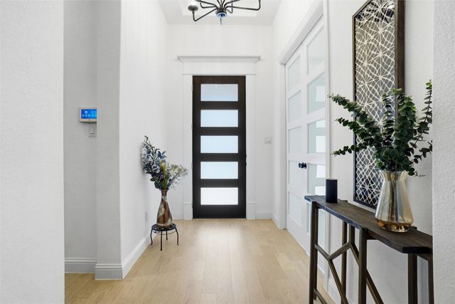 297 Waters Edge Drive, Argyle, TX 76226