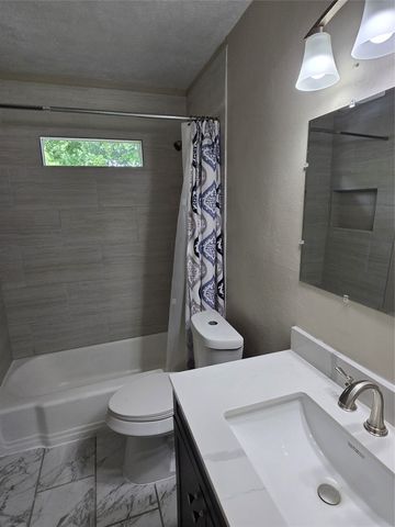 515 Elkhart Avenue, Dallas, TX 75217