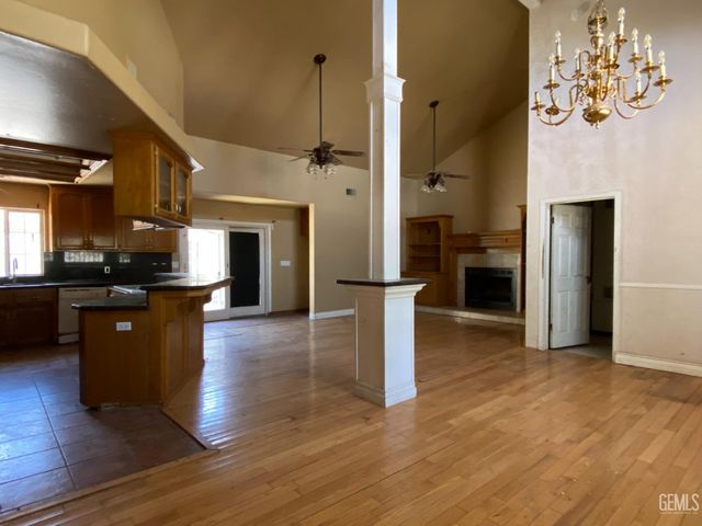 10800 Pitts Avenue, Bakersfield, CA 93306