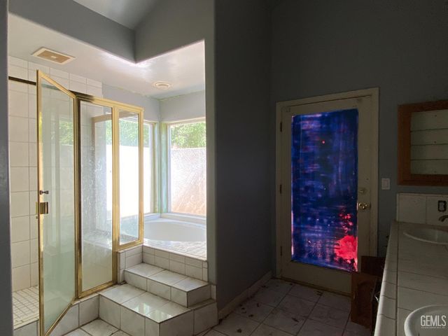 10800 Pitts Avenue, Bakersfield, CA 93306