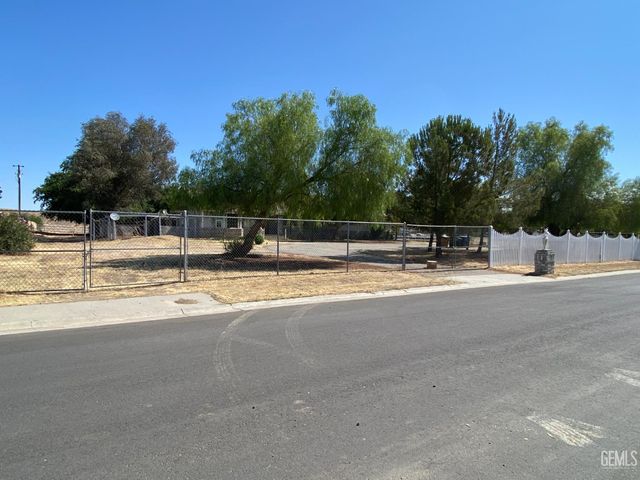 10800 Pitts Avenue, Bakersfield, CA 93306