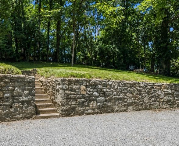 736 Carlyle Pl, Nashville, TN 37211