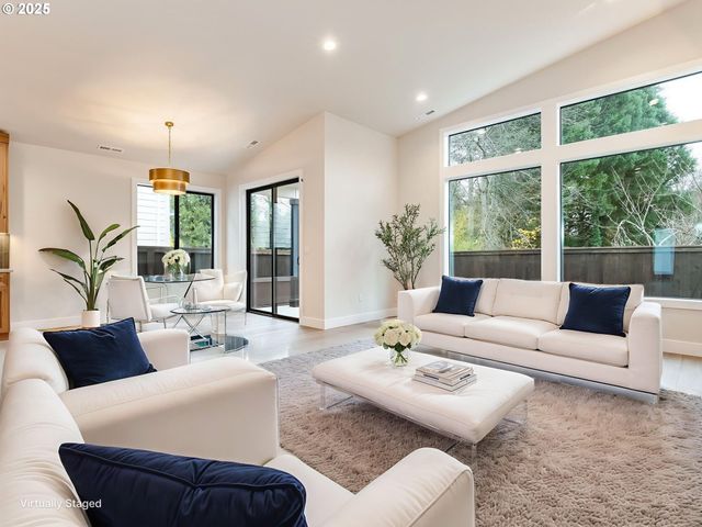 11006 Ne 54TH Ave, Vancouver, WA 98686