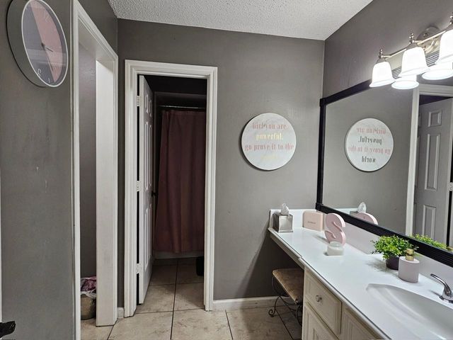 347 Champions Colony Iii, Houston, TX 77069