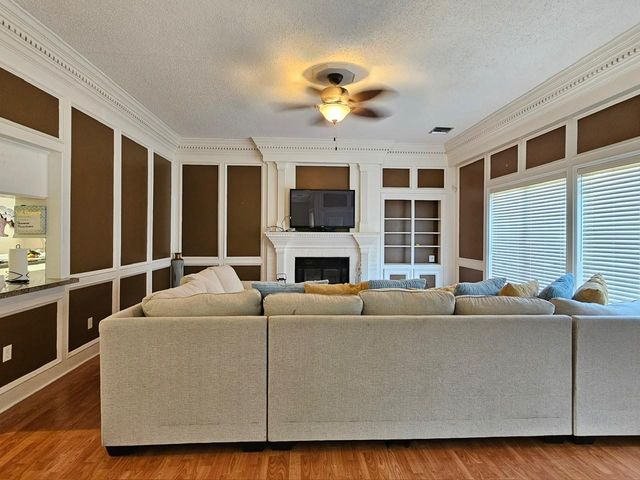 347 Champions Colony Iii, Houston, TX 77069