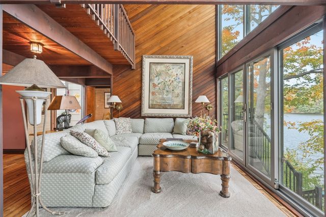 3730 James Lane NE, Solon, IA 52333