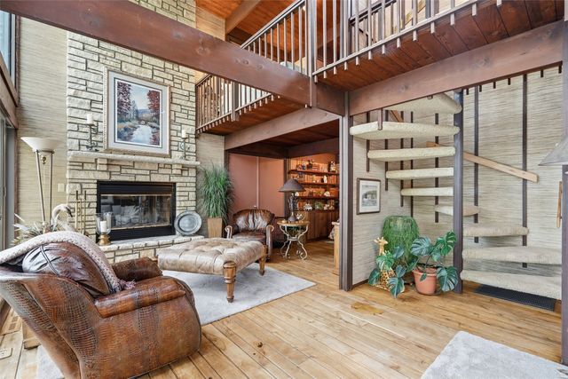 3730 James Lane NE, Solon, IA 52333