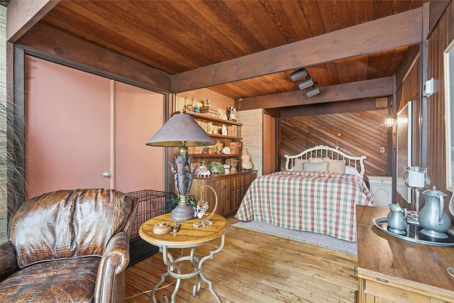 3730 James Lane NE, Solon, IA 52333