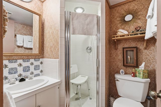 3730 James Lane NE, Solon, IA 52333