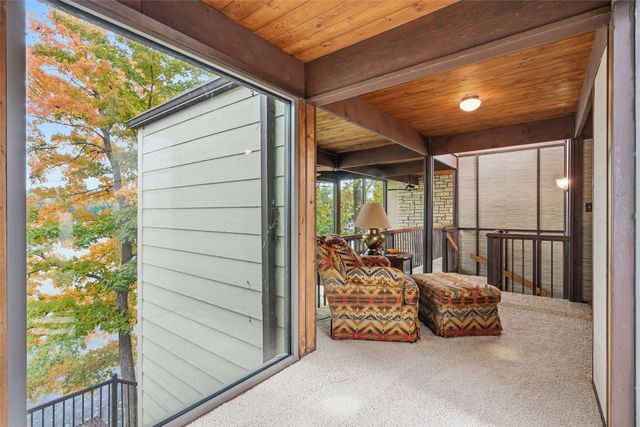 3730 James Lane NE, Solon, IA 52333