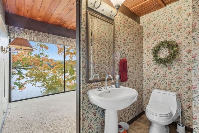 3730 James Lane NE, Solon, IA 52333