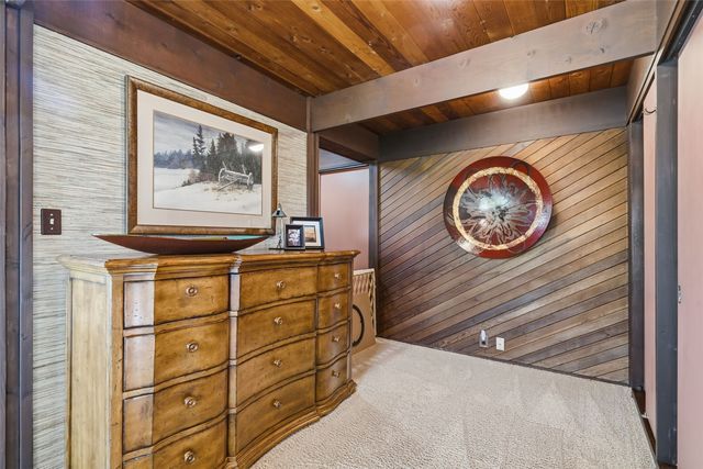 3730 James Lane NE, Solon, IA 52333