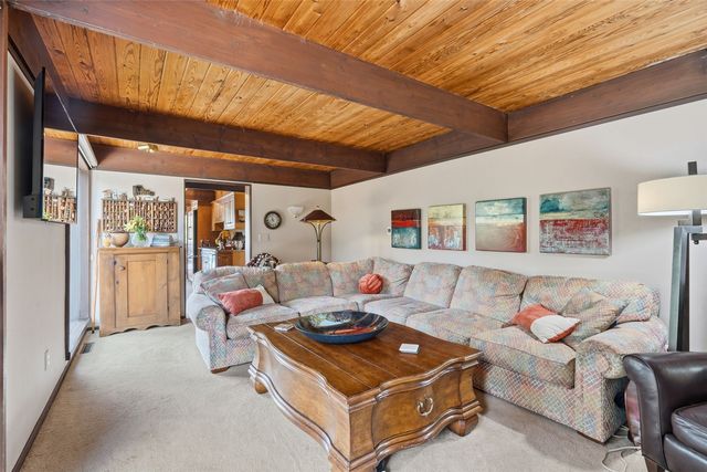 3730 James Lane NE, Solon, IA 52333
