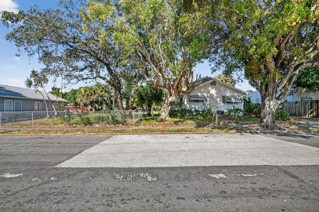719 55th Street, West Palm Beach, FL 33407