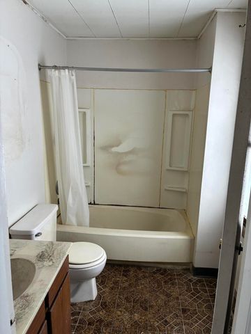 853 Capital Avenue NE, Battle Creek, MI 49017