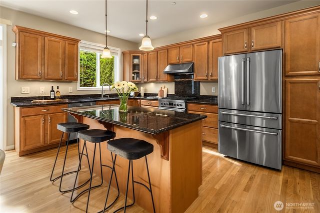 14778 NE 60th Court, Redmond, WA 98052