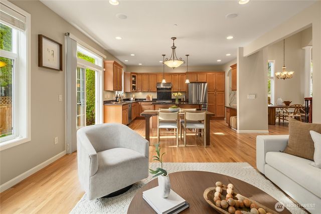 14778 NE 60th Court, Redmond, WA 98052