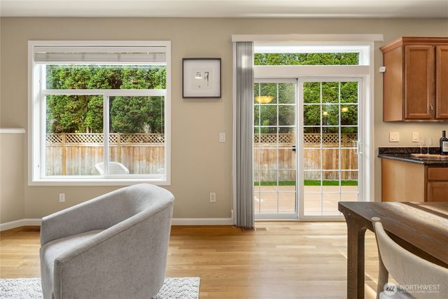 14778 NE 60th Court, Redmond, WA 98052