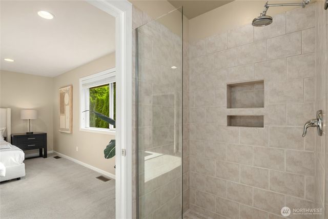 14778 NE 60th Court, Redmond, WA 98052