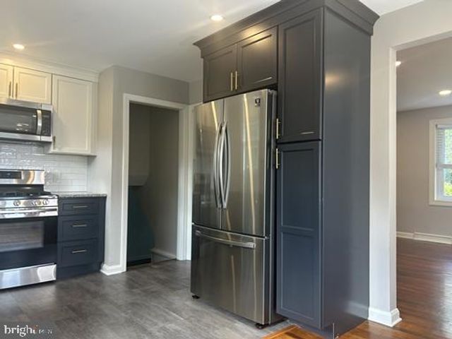 1114 WILSON RD, Wilmington, DE 19803