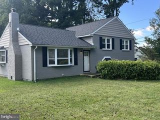 1114 WILSON RD, Wilmington, DE 19803
