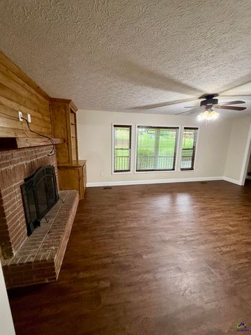 104 Bay View Road, Perry, GA 31069
