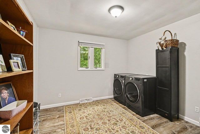 3414 Paulan Drive, Bay City, MI 48706