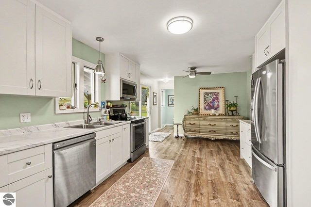 3414 Paulan Drive, Bay City, MI 48706