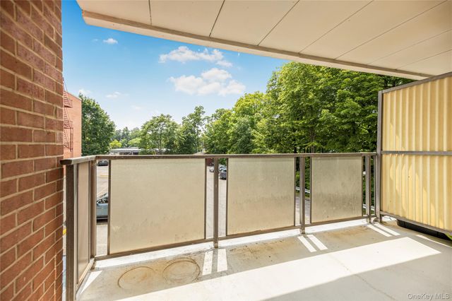 372 Central Park Avenue 2A, Scarsdale, NY 10583