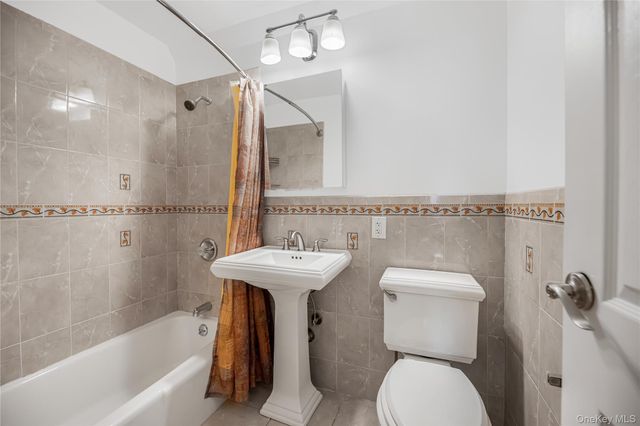 372 Central Park Avenue 2A, Scarsdale, NY 10583