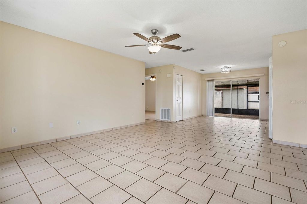 Image 16 of property listing at 2864 GRAND BEND COURT, Orlando, FL 32837