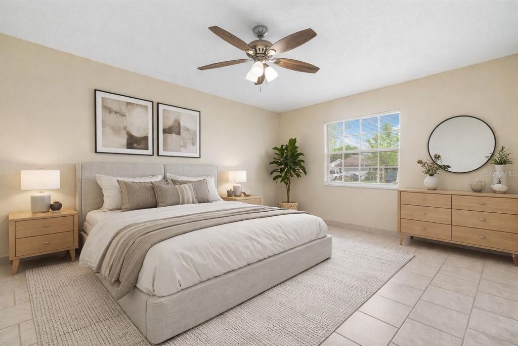 Image 3 of property listing at 2864 GRAND BEND COURT, Orlando, FL 32837